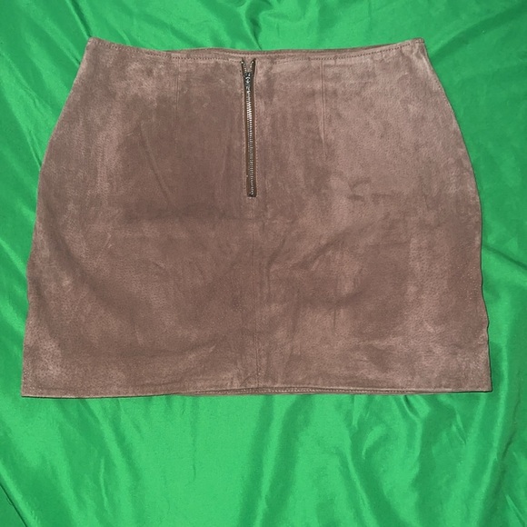 Blank NYC Brown Tan Mini Pencil 100% Leather Suede Feel Skirt size 28 - Picture 3 of 8